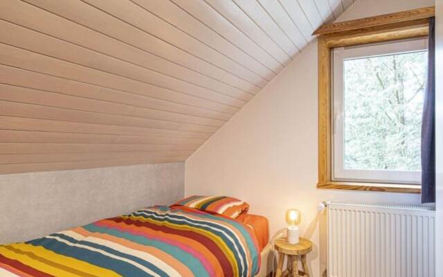 Quiet Villa with Hot Tub & Sauna