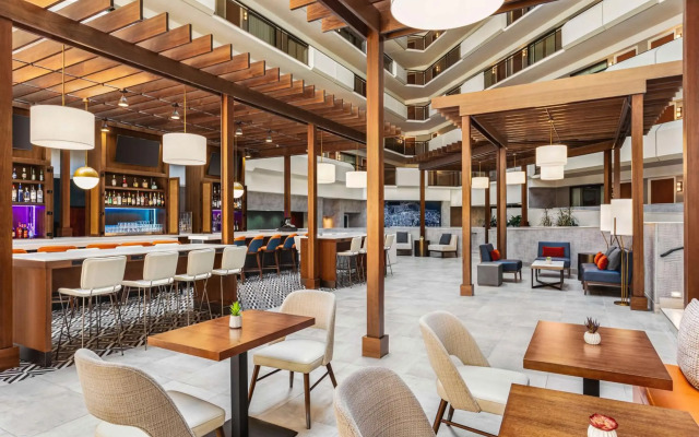 Embassy Suites by Hilton Kansas City Overland Park