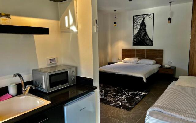 ZOZO Guesthouse