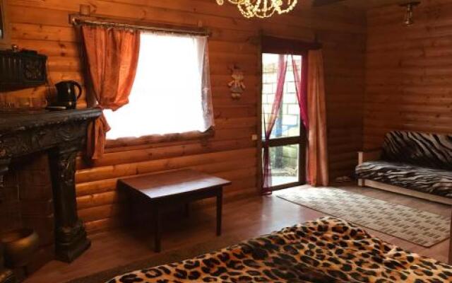 Guest House on Kalinina 12