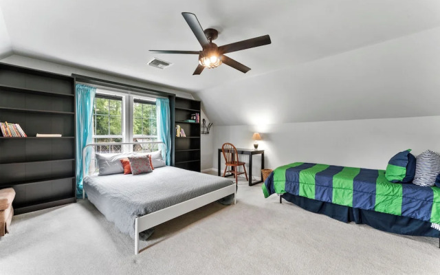 Lovin Lake Livin A Must-see!