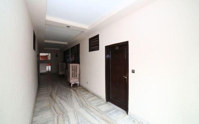 OYO 1067 Hotel Surbhi