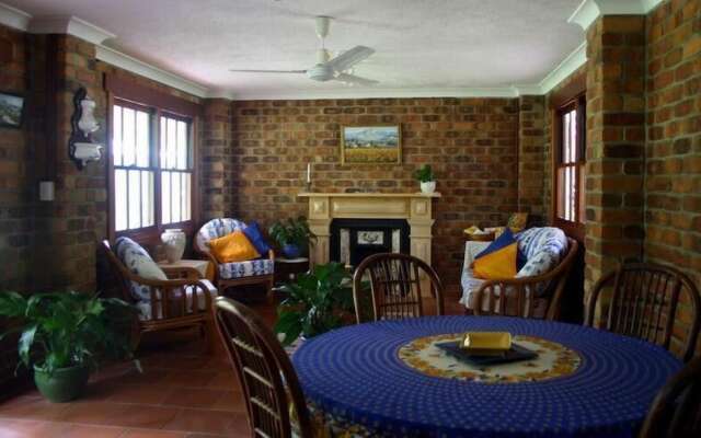Riviera Bed and Breakfast