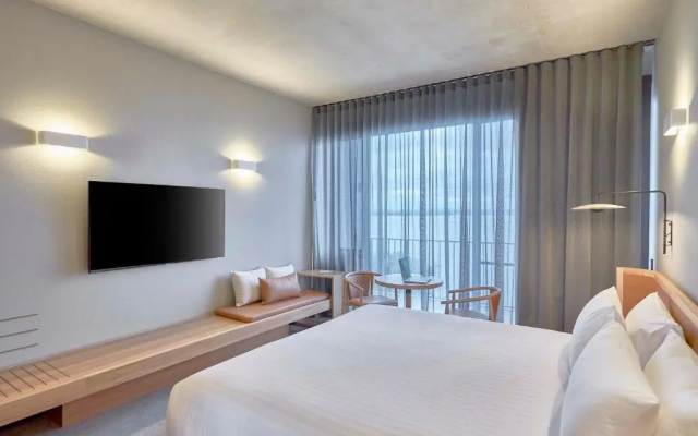 Wonil Hotel Perth - Handwritten Collection