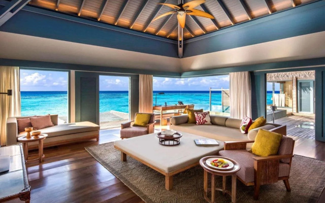 Raffles Maldives Meradhoo Resort