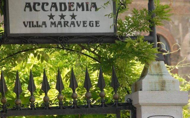 Pensione Accademia - Villa Maravege