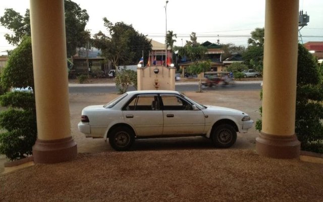 Ratanak Phnom Svay Hotel