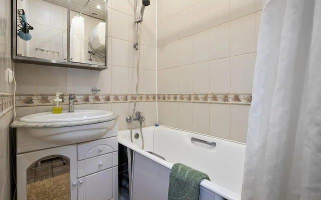 MaxRealty24 Apartments at 10 Peschanaya Street