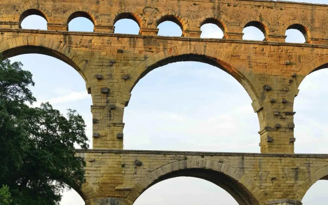 ibis Avignon Centre Pont de l'Europe