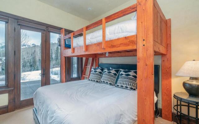 Villas At Tristant 137 by Avantstay Ski In/ Ski Out Home w/ Panoramic Views & Hot Tub