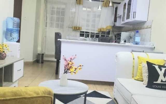 Jolly 1br With AC, Backup Gen, Netflix, Balcony