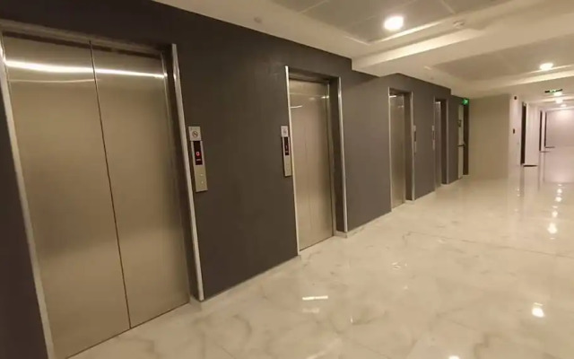 Luxury two Bedroom Condo & Pool, 3rd Floor
