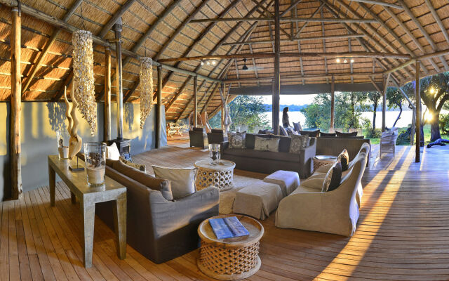 Victoria Falls River Lodge