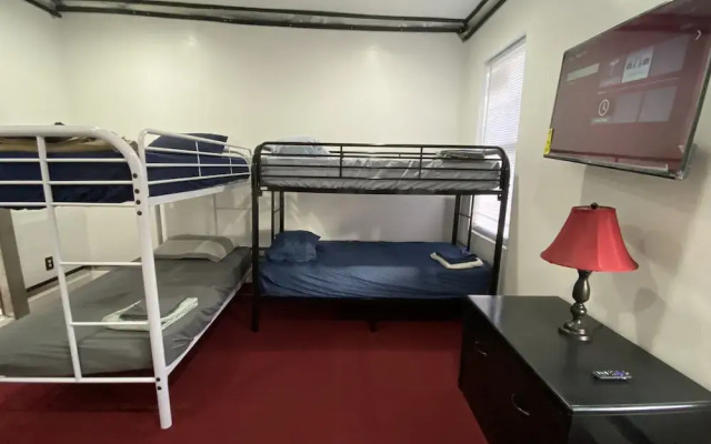 Stylish 4 bedroom home near Philadelphia