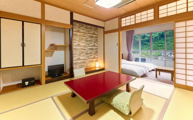 Amagase Onsen Seitenkaku – Guest Rooms – Hita