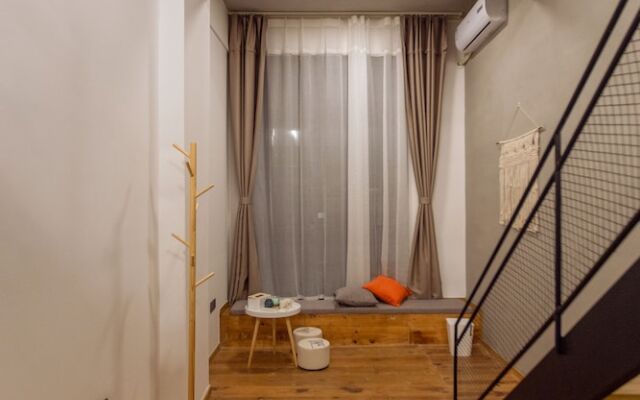 Hometown Voice · Stay at Vista Designer's Garden