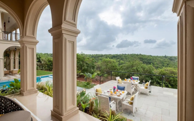 LohonoStays Sacri Borod Hill 7