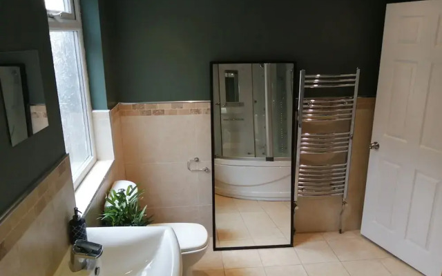 Ashanti Inviting Place Gateshead