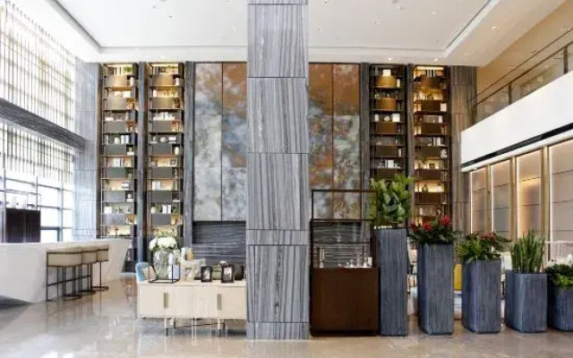 Carlstun International Hotel