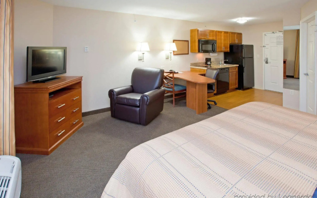 Candlewood Suites Indianapolis East by IHG