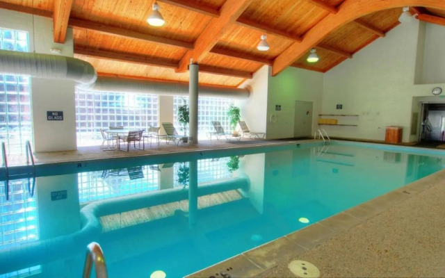 1610 Quicksilver Condo