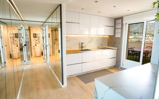 Beautiful apartment with 2 terraces, Pool & Beach