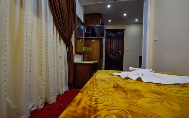 Amin hotel