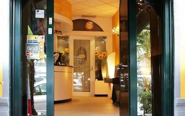 Petit Hotel