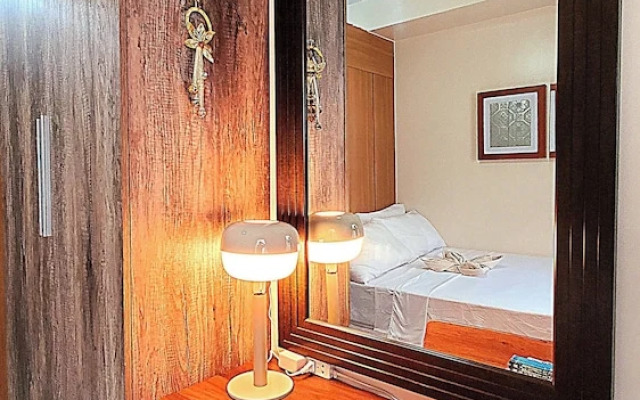 Urban Retreat at Shell Residences With Netflix 300mbps Wifi