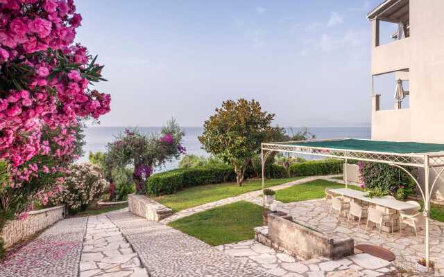Krouzeri Beach Apartments Corfu