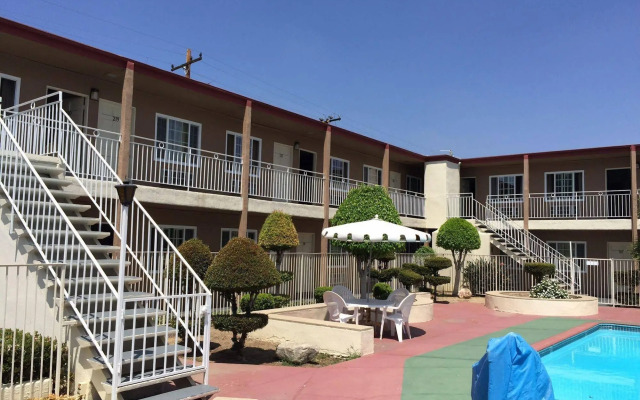 Willow Tree Lodge