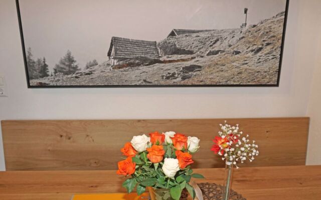 Apartment Ladis Fiss 19152