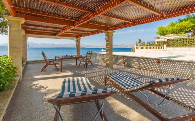 Me Chabot - Traditional House with Sea View