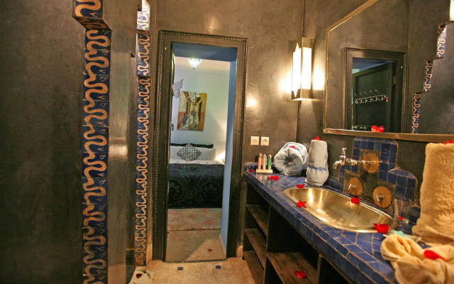Riad Fabiola et Spa By La Siredrah