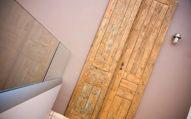 The Mini Beach Hotel