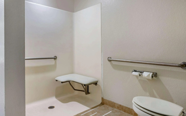 Sleep Inn & Suites Brunswick North