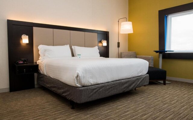 Holiday Inn Express & Suites Marietta, an IHG Hotel