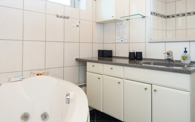 6 Person Holiday Home in Ebeltoft