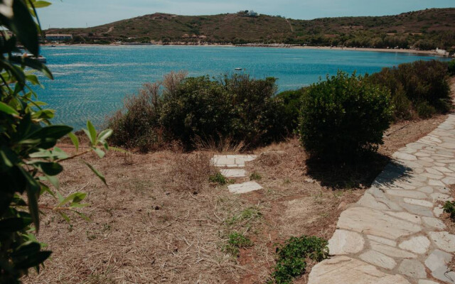 Sea-Front House With Private Beach, Sounio