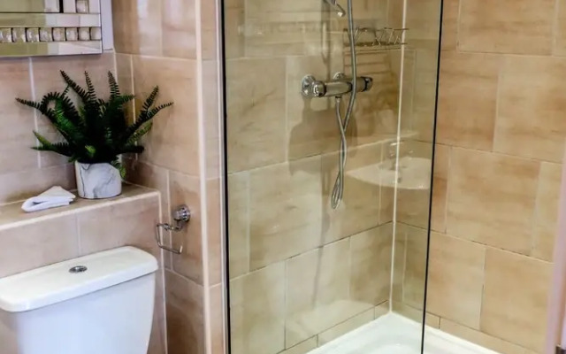 2 bed 2 bath apartment in City Centre