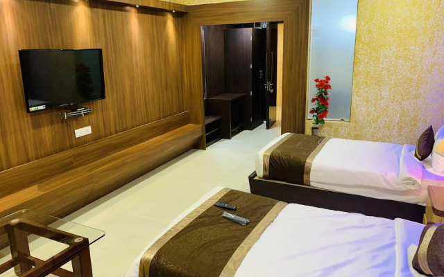 Hotel Vishnu Empire