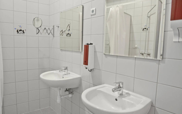 LOL Boutique Hostel City Center