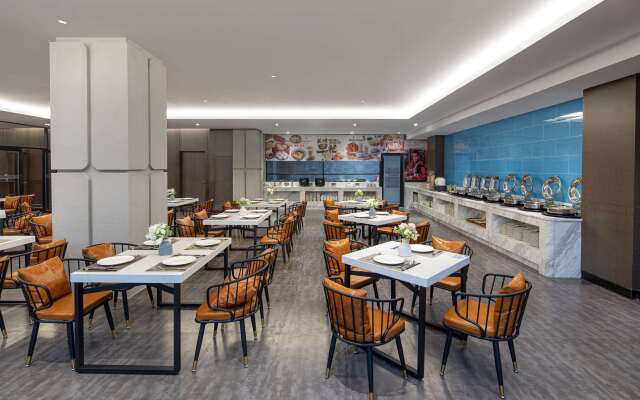 Microtel by Wyndham Sanya Dadonghai