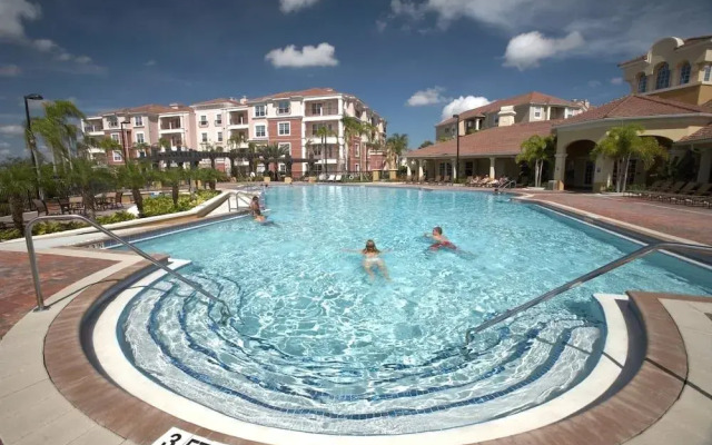 4114 Breakview Dr 307 2 Br condo by RedAwning