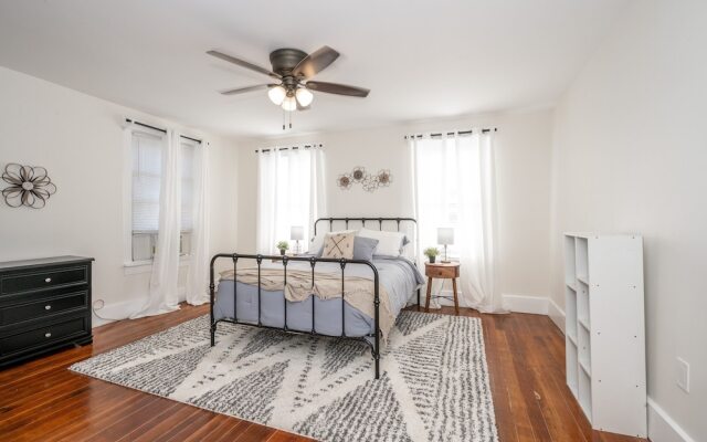Historic Ludlow Apt B