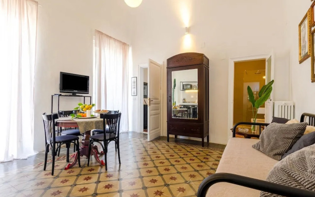 Charming Apartment in Catania Near Castle Ursino