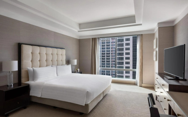 Shangri-La Residences at the Fort, Manila