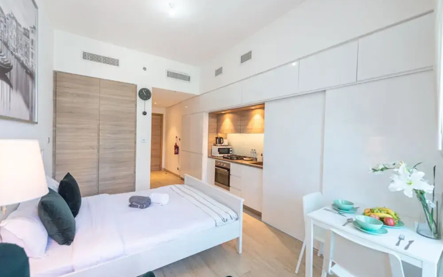Marco Polo Studio with Marina View Huge Balcony in Marina - Hotel in ดูไบ - Photo 2