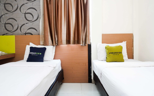 Urbanview Hotel Capital Makassar