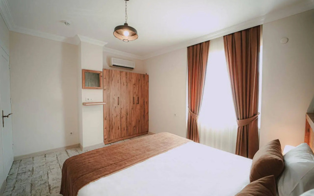 Voswos Garage Coffee & Hotel
